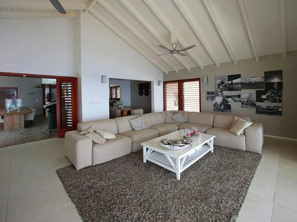 Cosy Seaside Villa in Jan Thiel With Pool