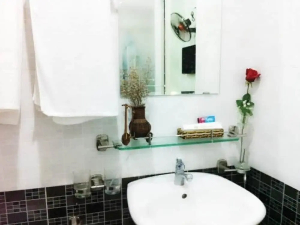 Phan Van Hotel