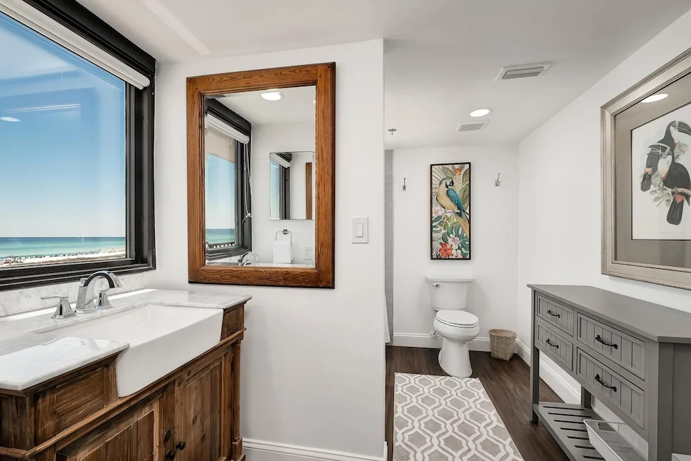 Beachside One 4036