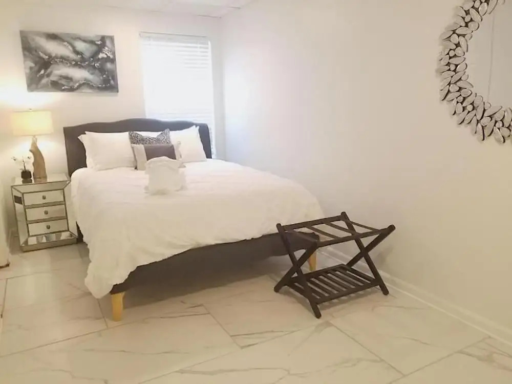 7BR- SLEEPS 15! Celebrity Villa! Great Rates