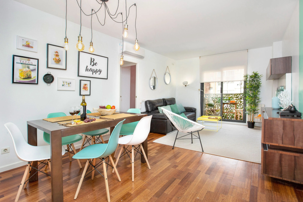 HiGuests - PobleSec Apartment