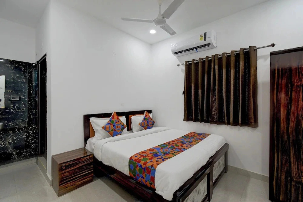 Fabhotel Svr Lavish Lounge