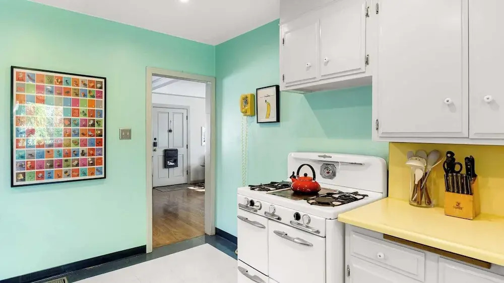 Spanish Revival Charm in Silver Lake w/ Patio, BBQ & Walkable Location Maltman Manor by Avantstay