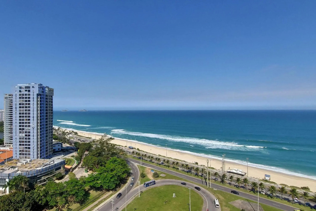 Pé na areia - 3 qts - condomínio fechado