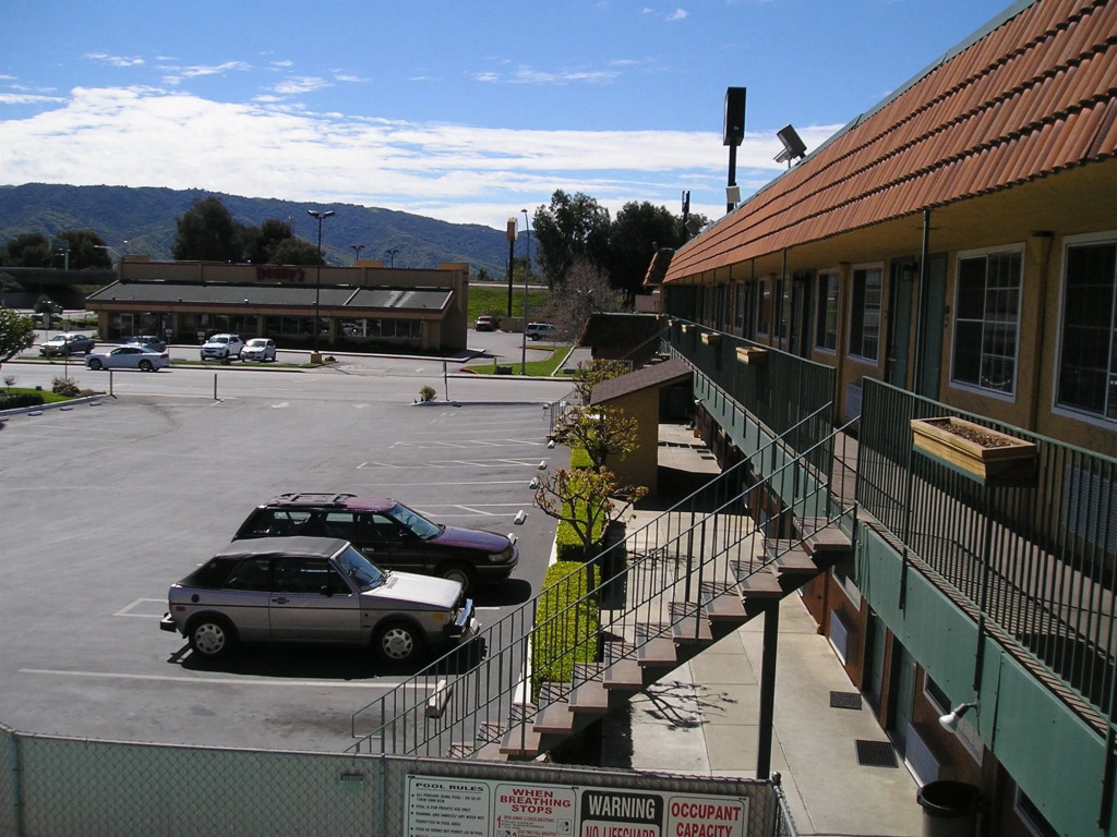 Gilroy Inn
