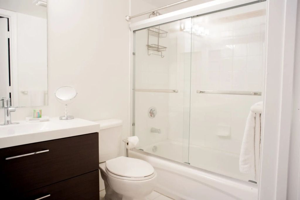 Lux studio Oceanview 2 Queen Beds Free Parking