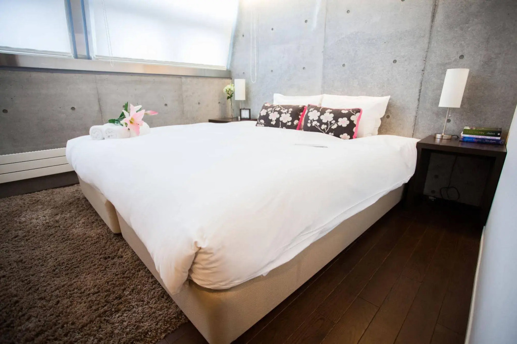Full Circle Apartments