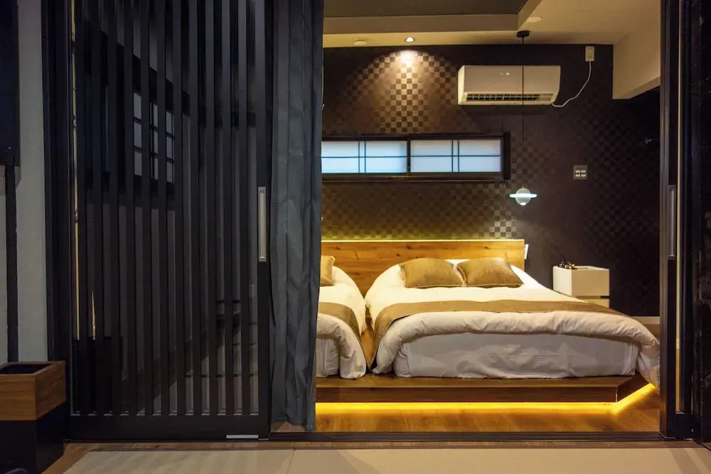 Tokyo Nook