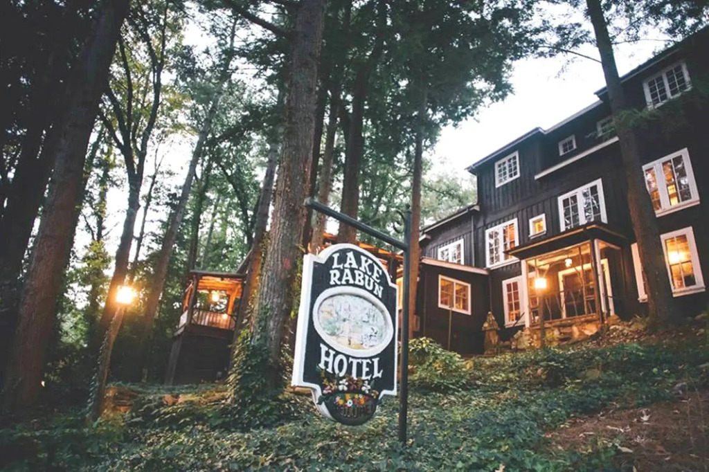 Lake Rabun Hotel