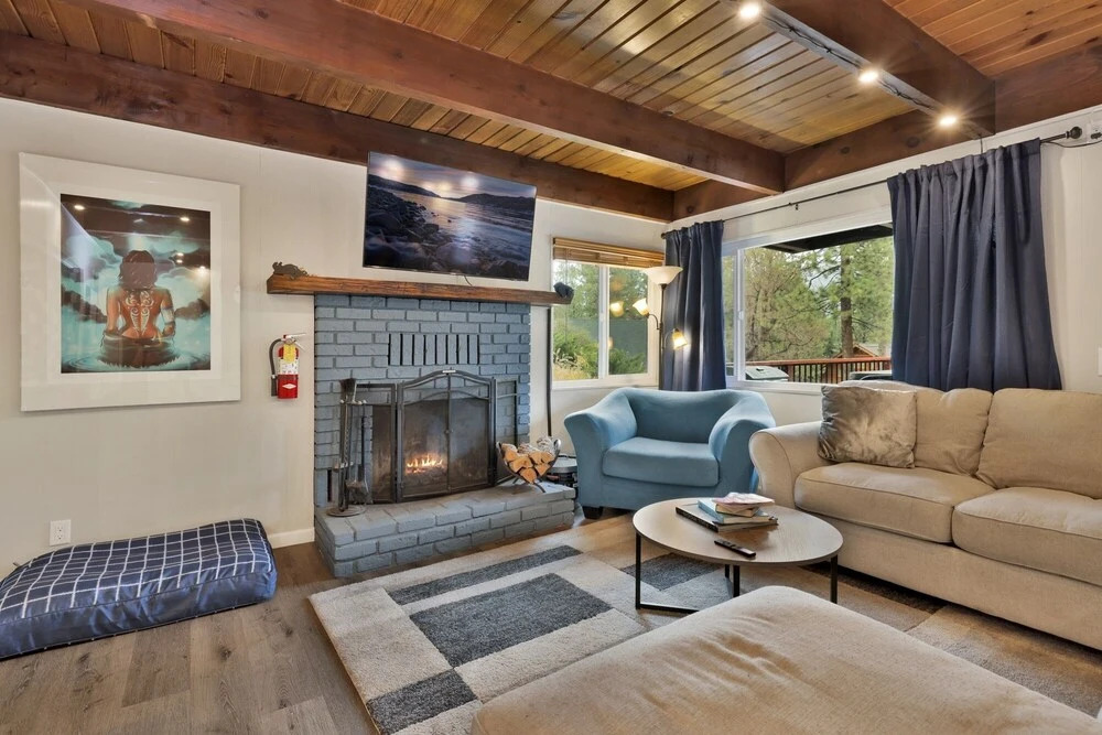 2135-ursa Minor 2 Bedroom Home by RedAwning