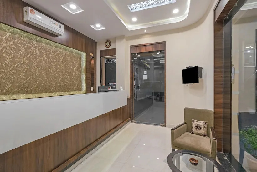 Hotel Anchal Villa By YB Hotel