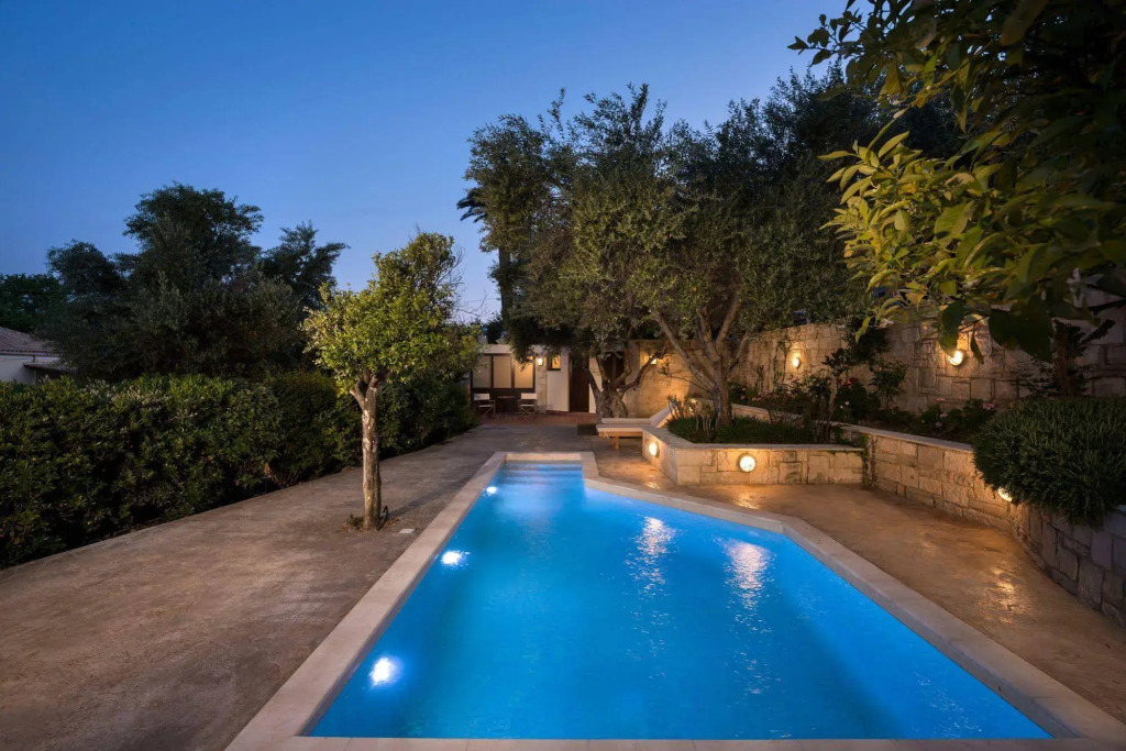 Spilia Village Hotel & Villas