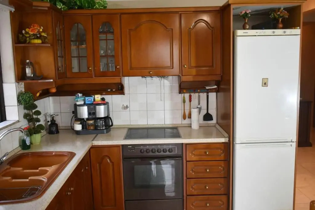 Stefanos Apartment