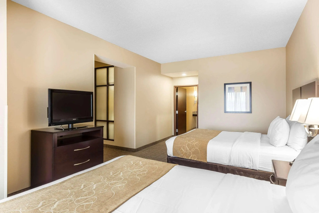 Comfort Suites Charleston West Ashley