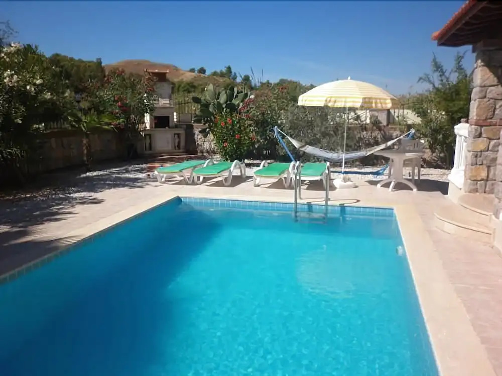 New Age Villa Tina