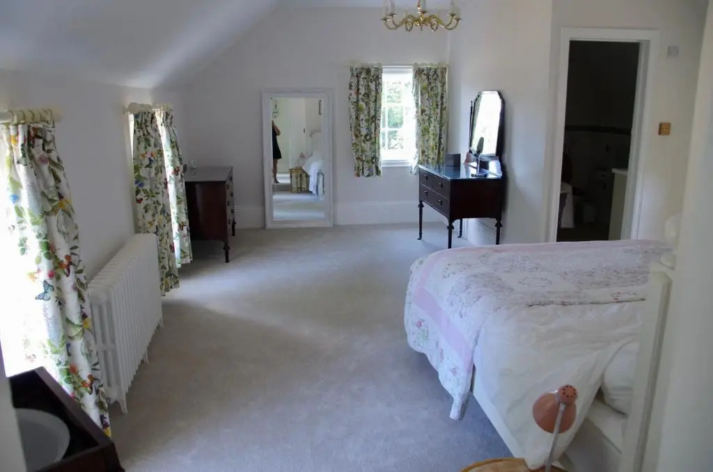 The Georgian Coach House:New Forest with Hot Tub (Adults Only)