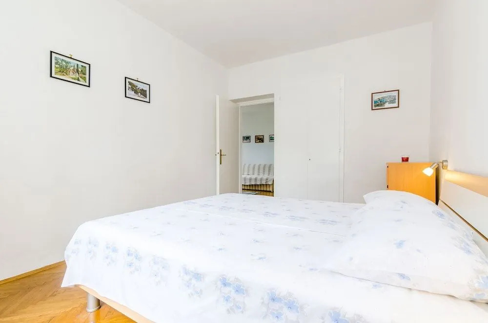 Apartment Leon