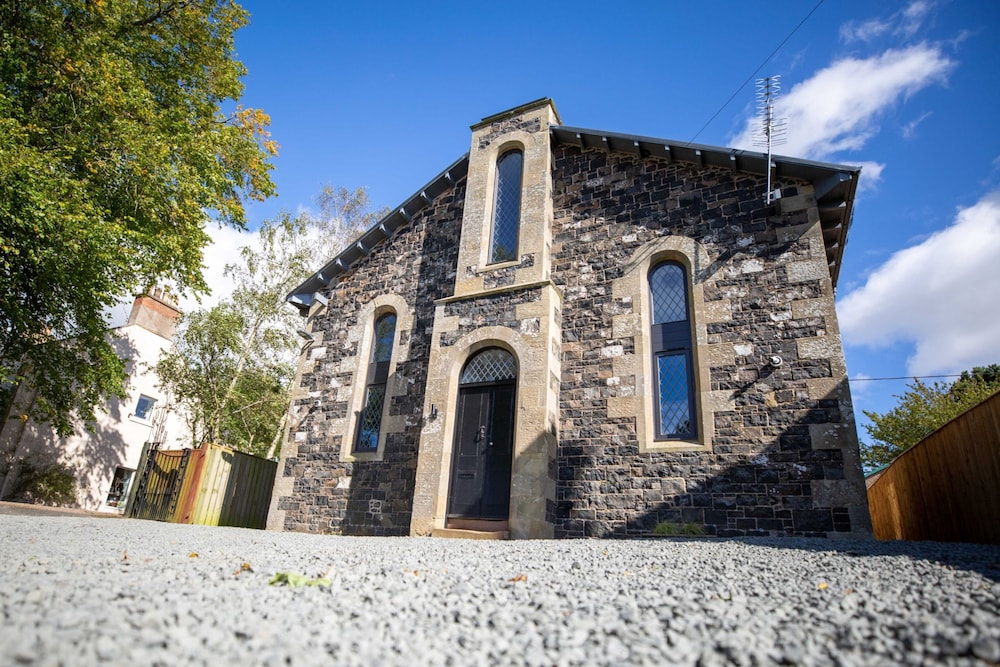 Stunning 3 Bed Converted Village Hall Near Kelso