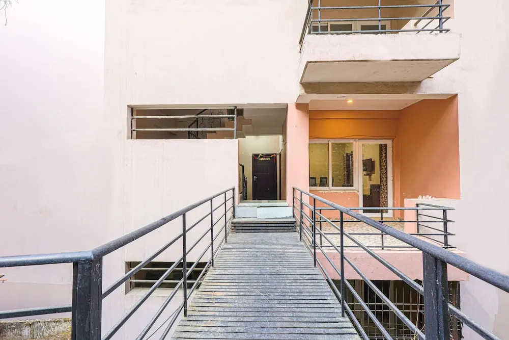 Kasbah 3 BHK by Dumnu Homes