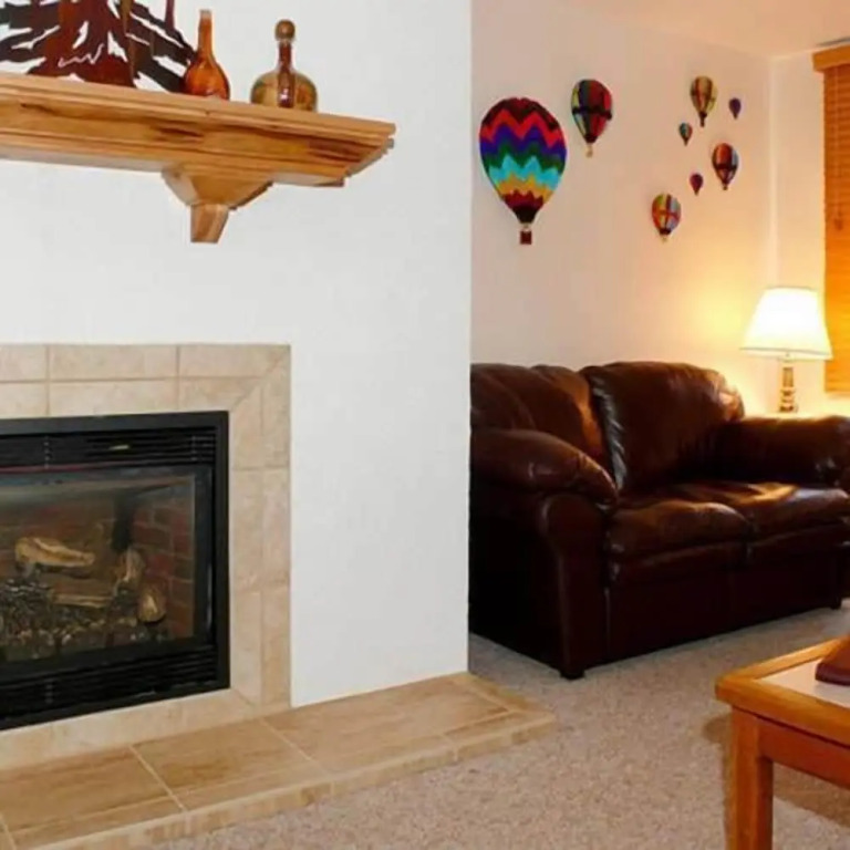 Ski Trail Condominiums by Mountain Resorts