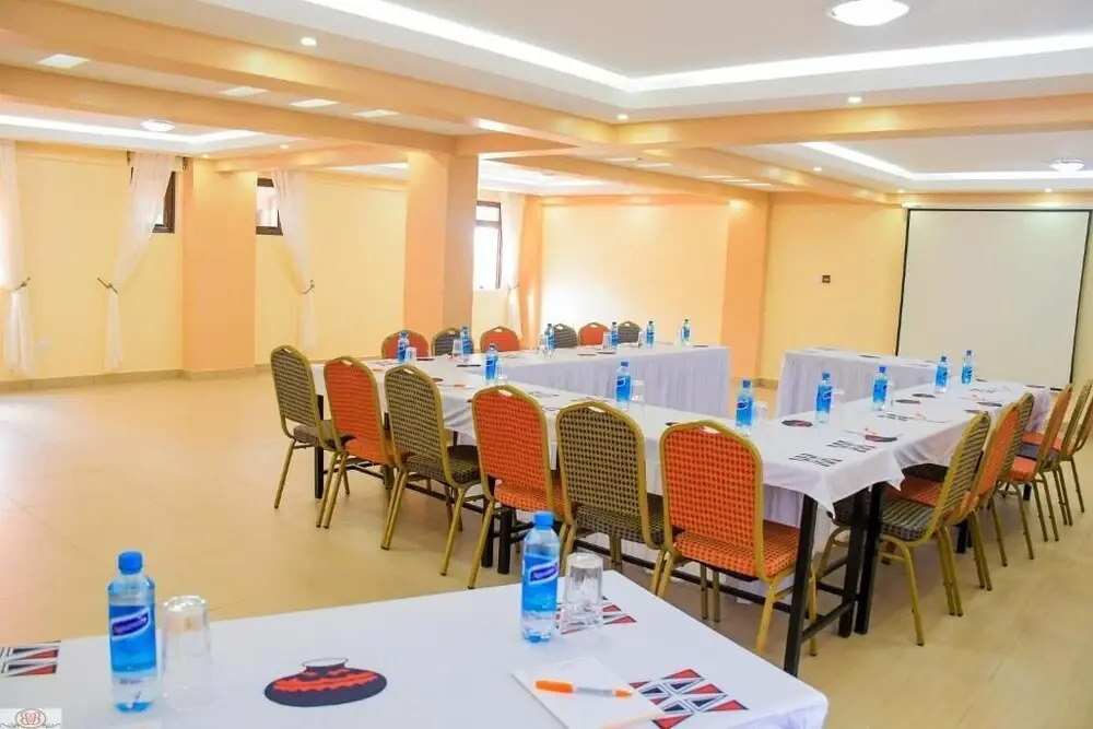 Kiandani Hotel