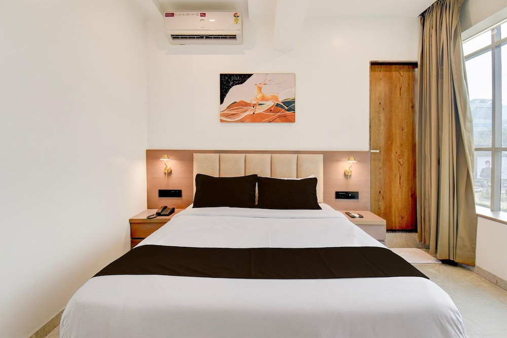 POP 84260d Hotel City Centre