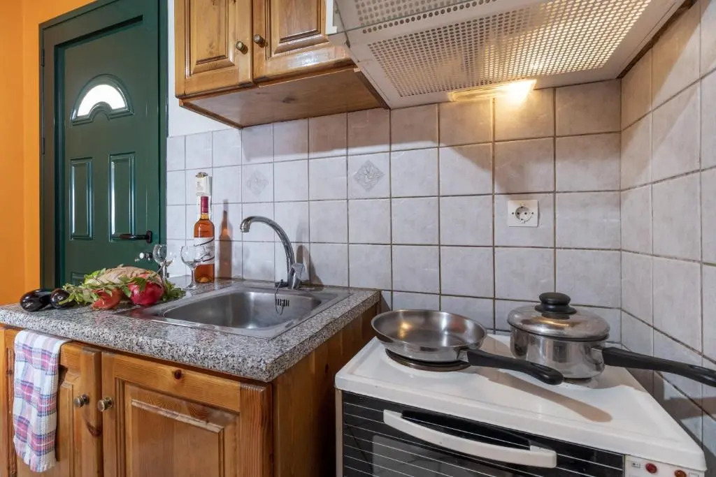 Apostolos Apartment 4