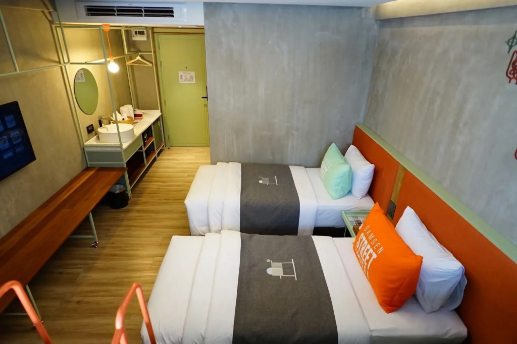 Samsen Street Hotel