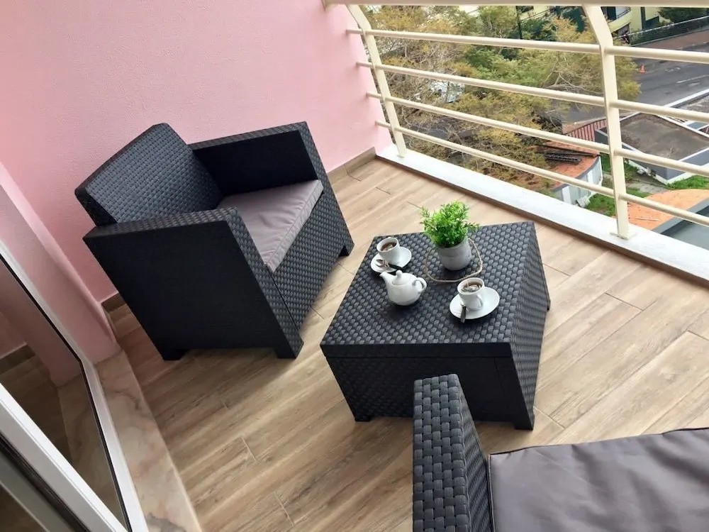 Cipi Palace Dinis