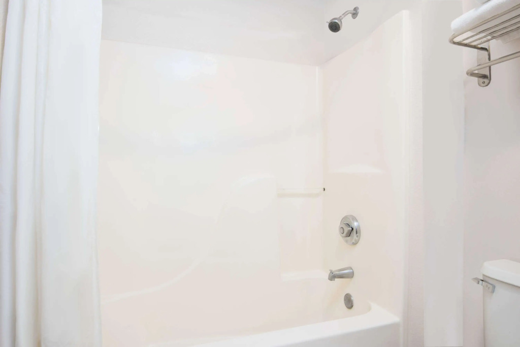 Hawthorn Suites by Wyndham Albuquerque