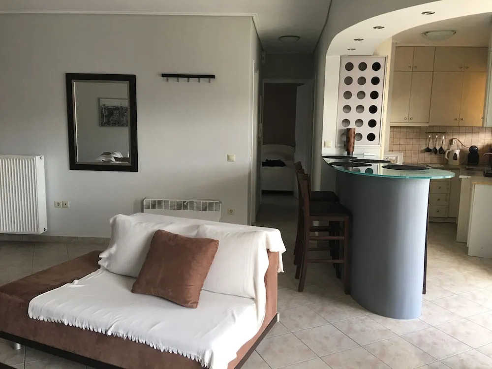 Cozy Flat With Acropolis View