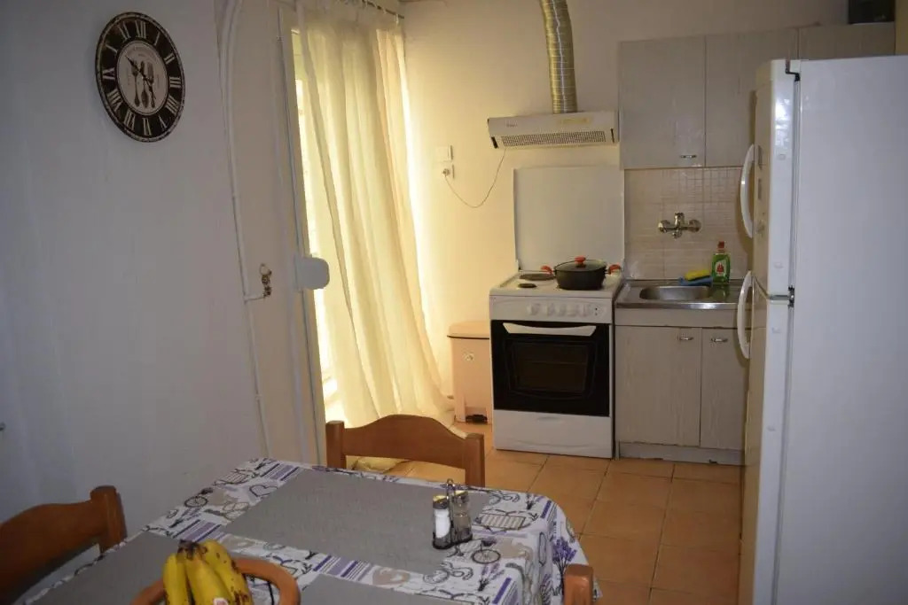 Kastoria apartment-in front of the lake,south side