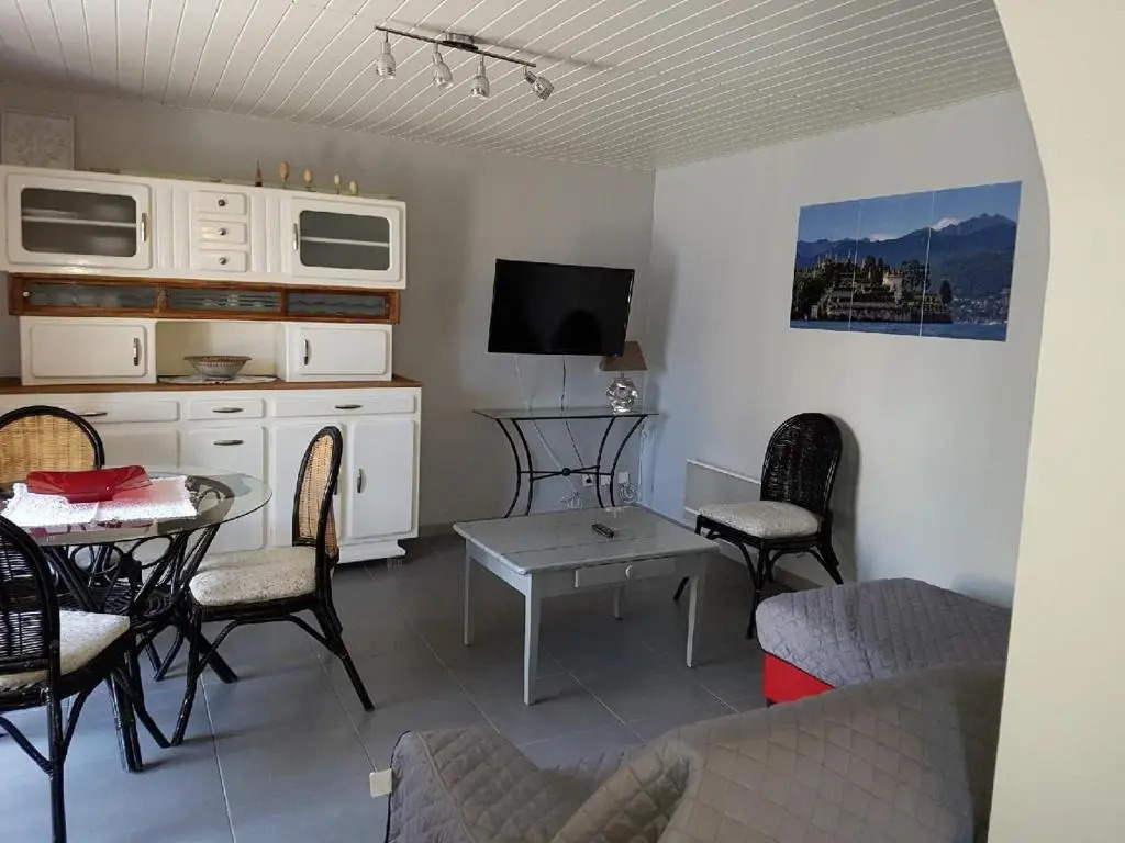 Gîte tout confort près du circuit des 24 Heures, cadre verdoyant, étang clos, 6 pers., lits faits - FR-1-410-207