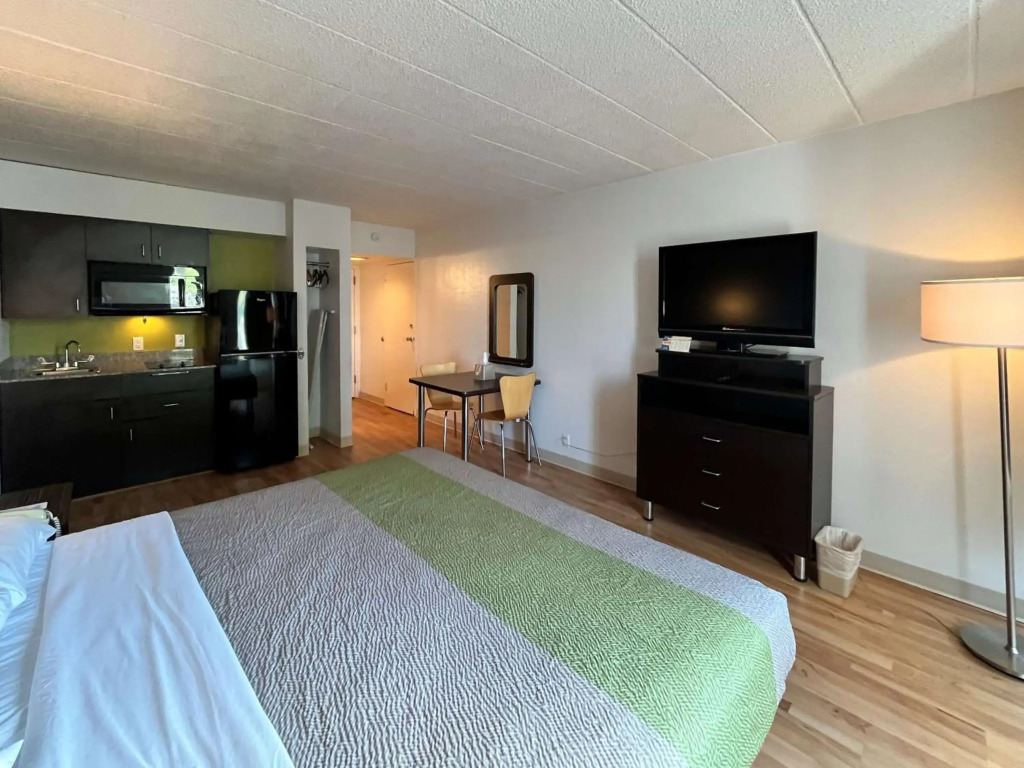 Motel 6-Clarion, PA