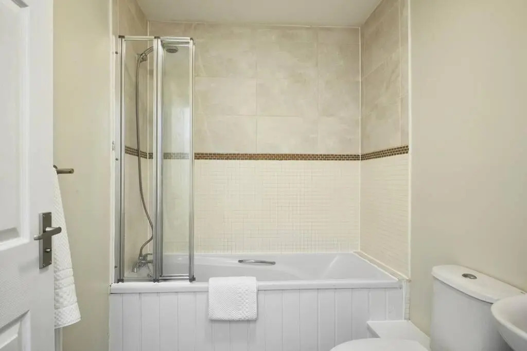 Halifax Gorgeous New Home - 3 Bedrooms
