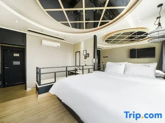 JK Hotel