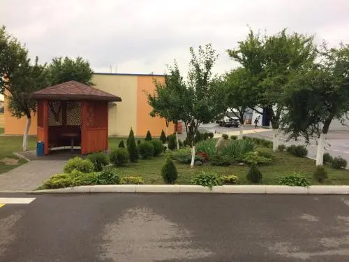 Drive Hotel