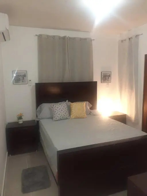 1er piso, 3 Habitaciones, parqueo privado, Wifi, netflix