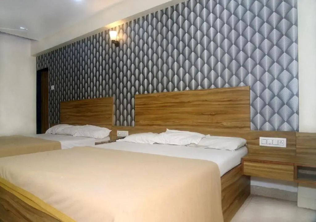 Hotel Radhika Pune
