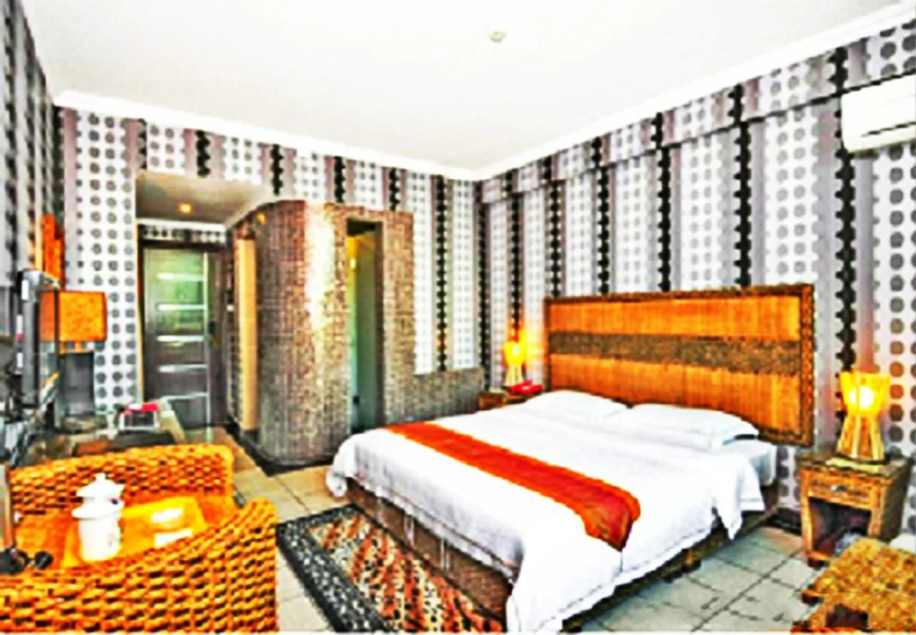 Sanya Lidu Seaview Hotel