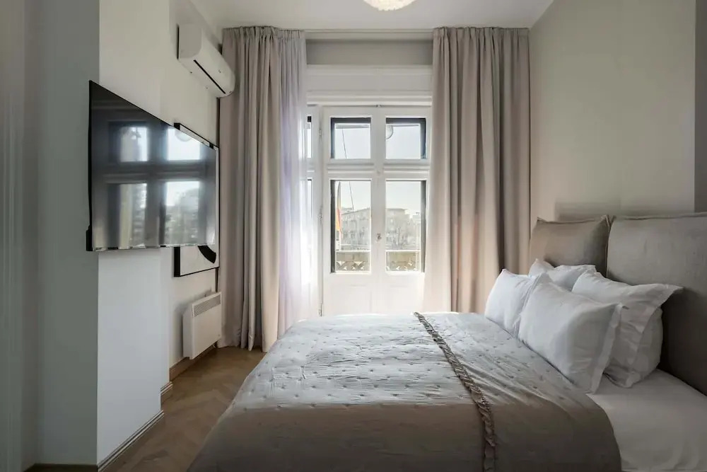 Stunning 3BR Apartment in Bucharest