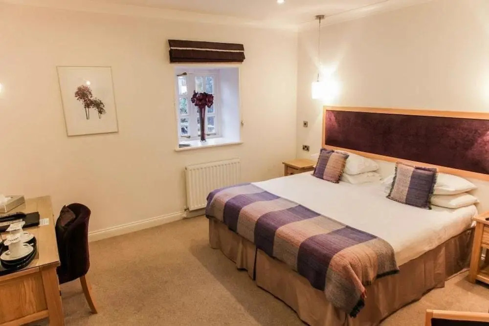 Gwestyr Emlyn Hotel