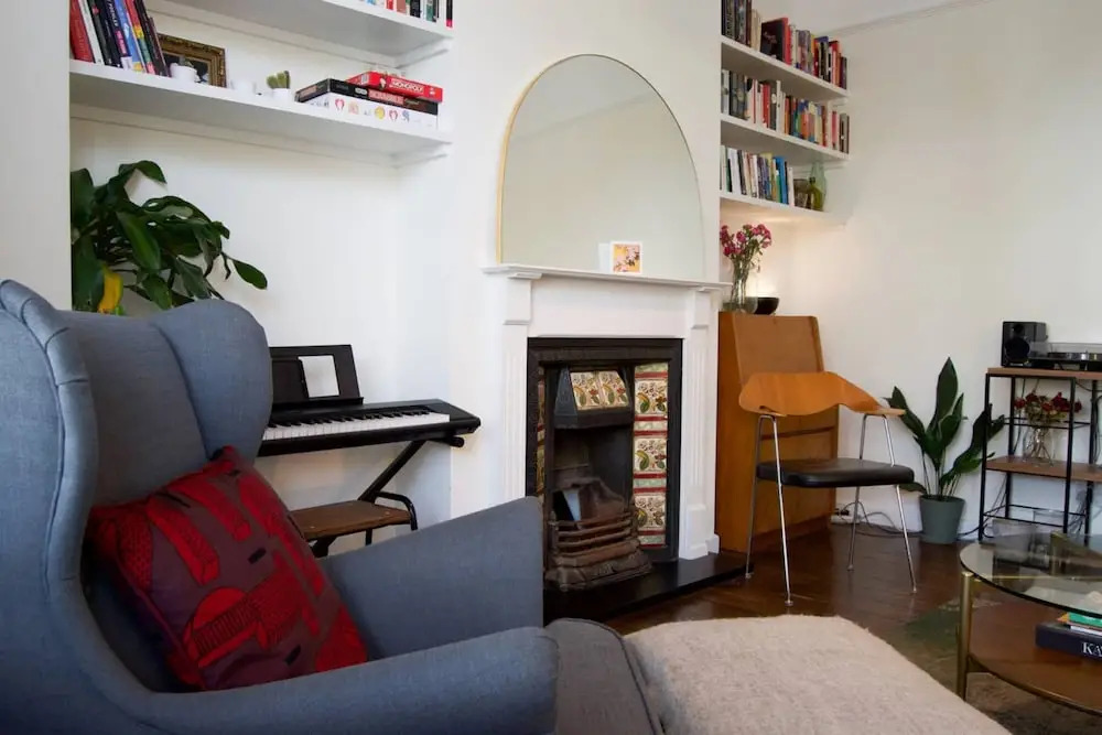 Artistic Modern 1 Bedroom Flat in Clapton