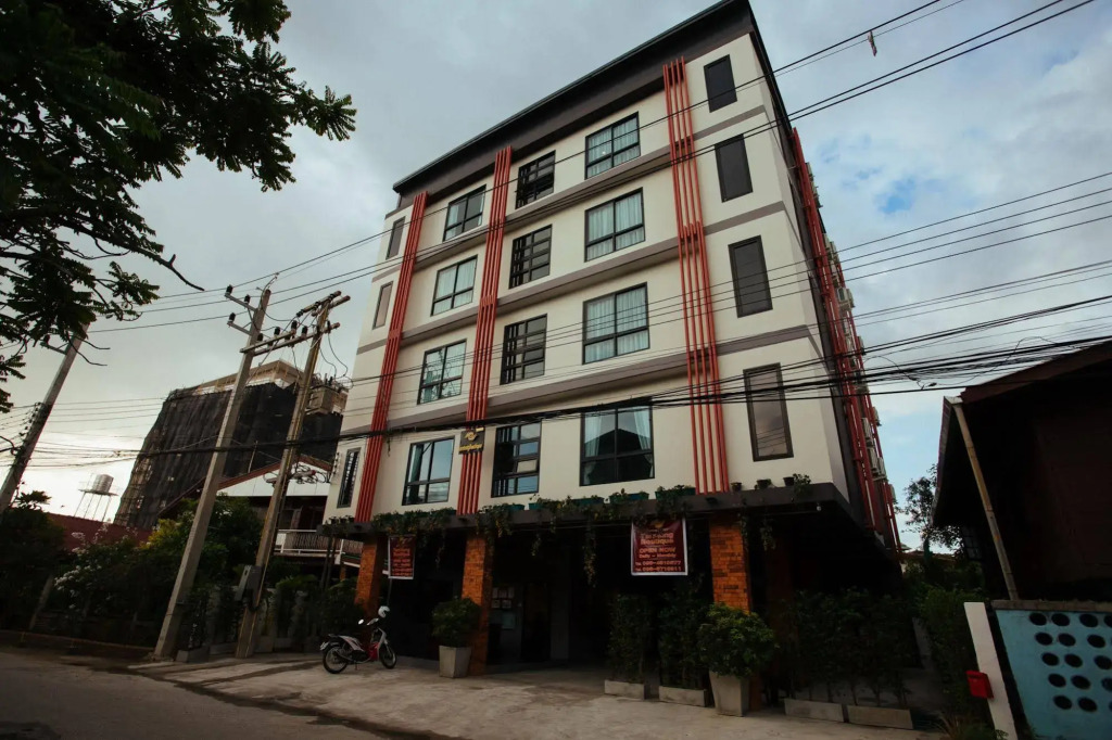 Noble Tarntong Boutique Hotel