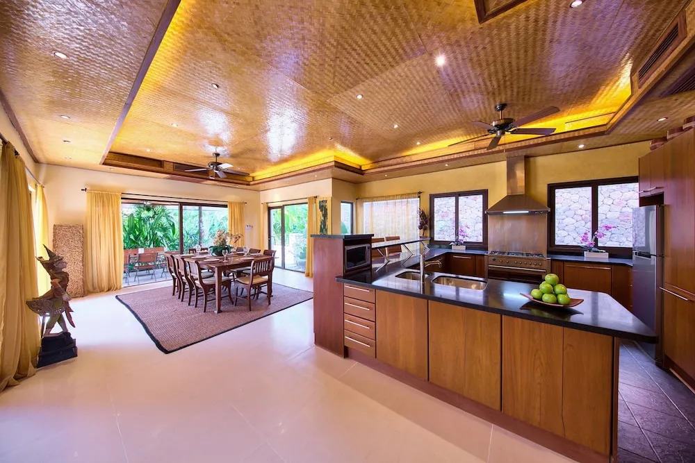 Baan Buaa - Beachside Pool Villa