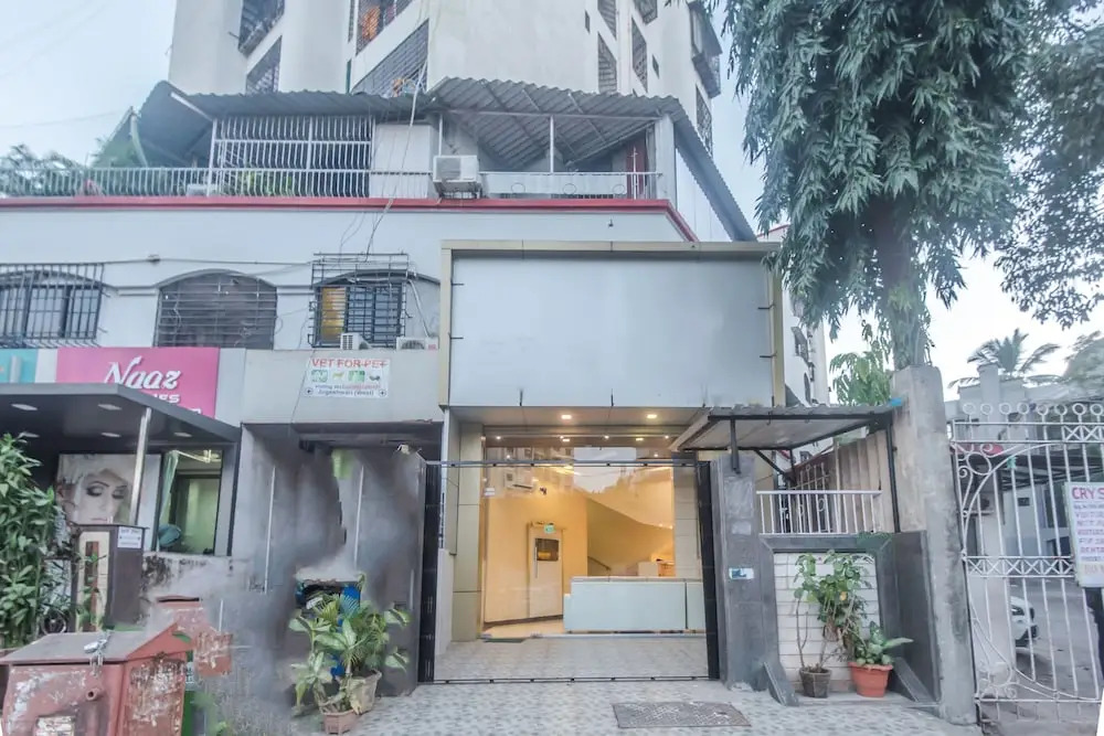 OYO 9983 Hotel Golden Park
