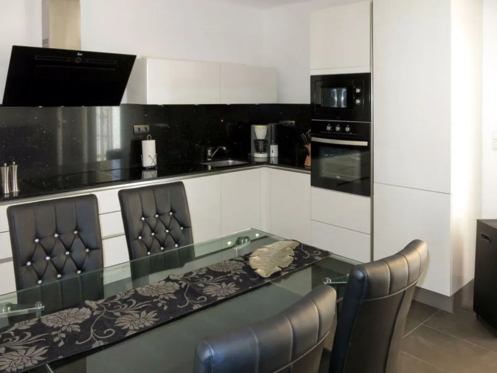 Holiday Home Ingeborg by Interhome