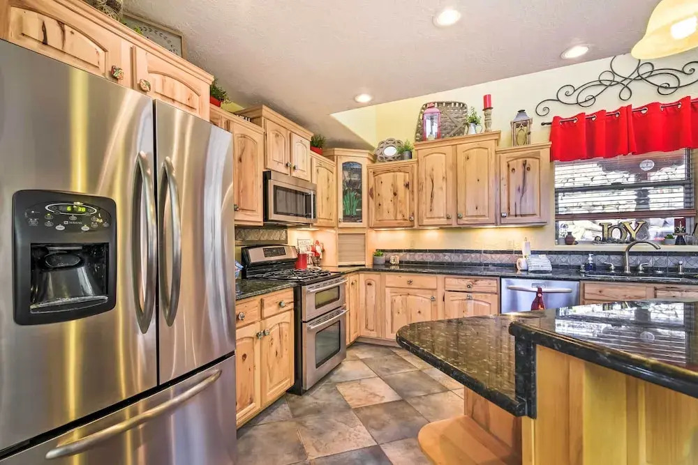 Expansive Angel Fire Retreat: 1 Mi to Fishing!