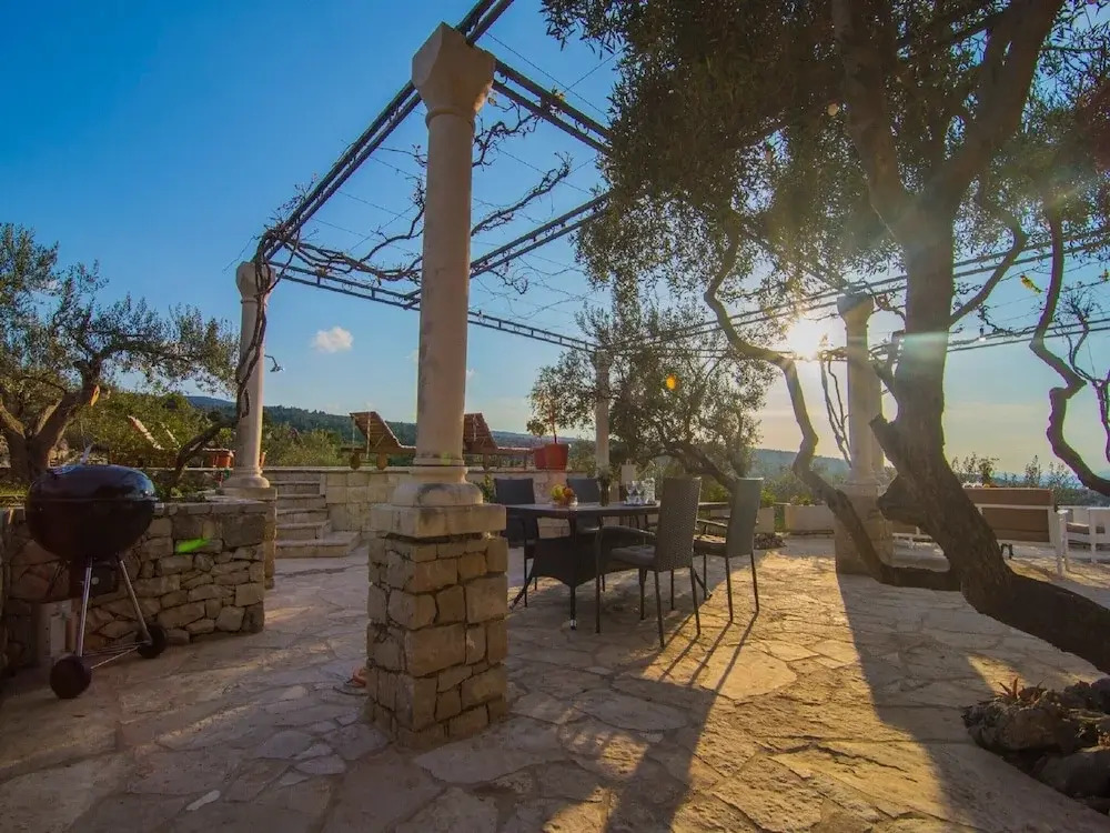 Villa Roza - One Bedroom with Swimming Pool