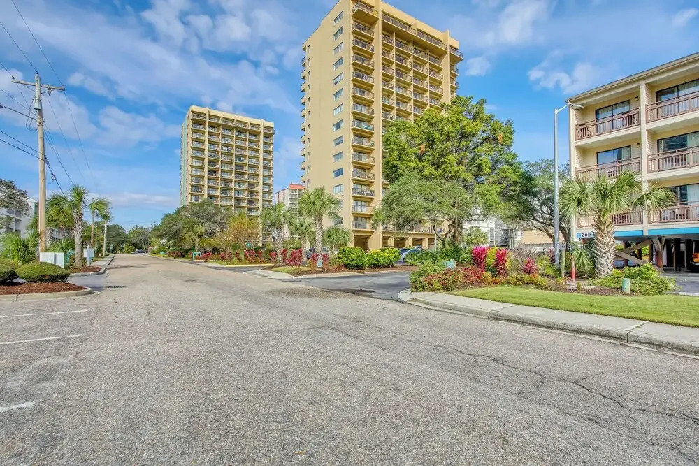 Breezy Myrtle Beach Condo w/ Balcony & Views!
